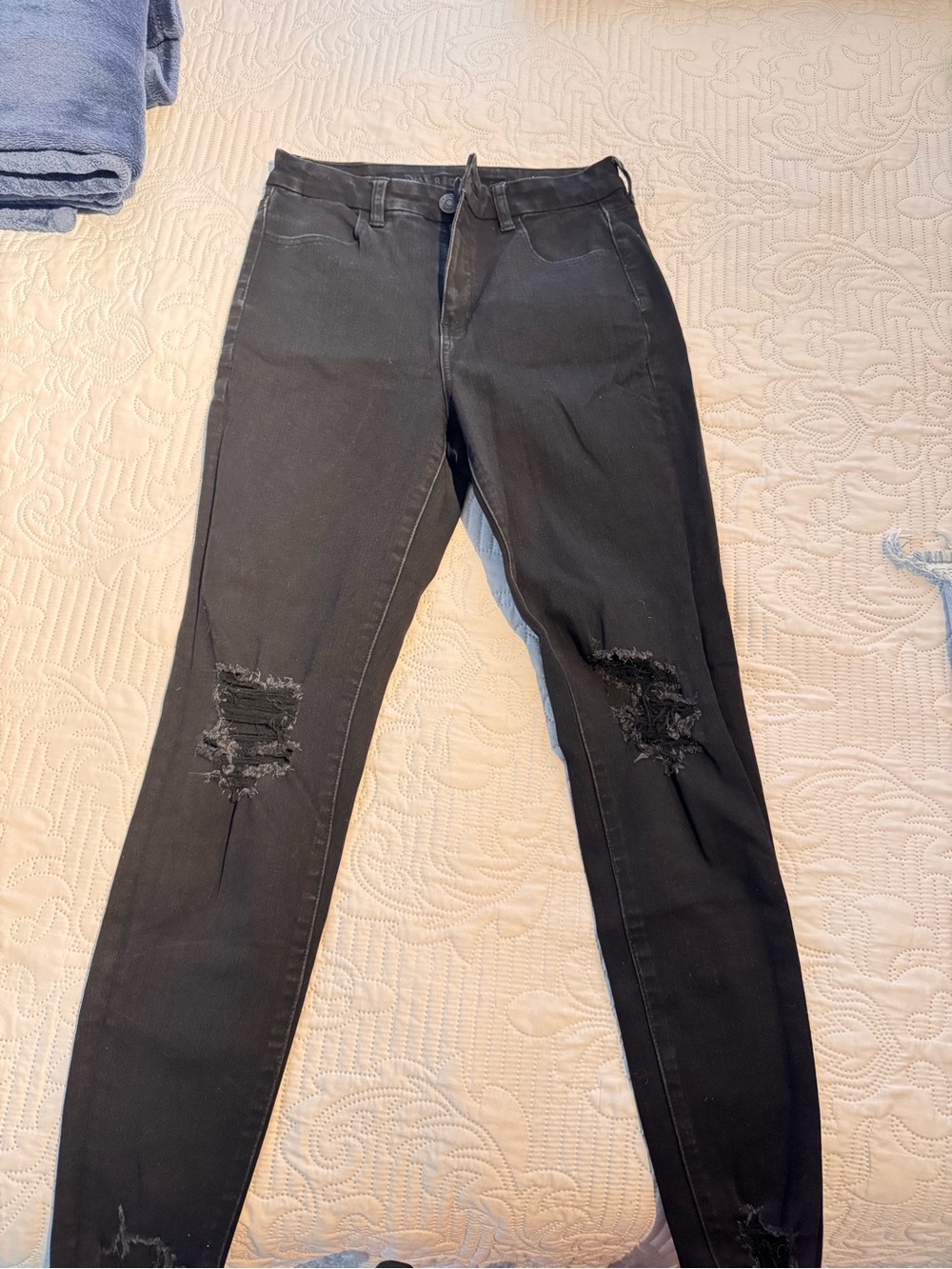 American Eagle Outfitters Black Ripped Skinny Jeans